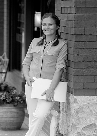 3 BethIM1_1377 ed bw