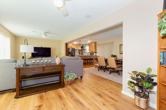 IM2_1976