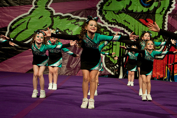 Divas5706-8
