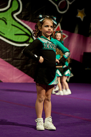 Divas5776-8