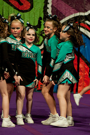 Divas5976-8