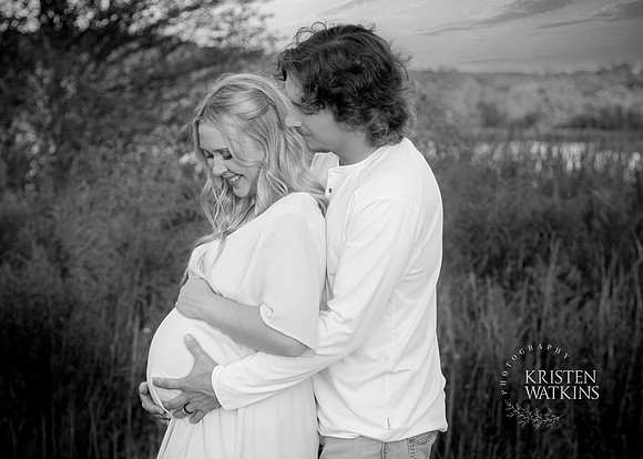 IM2_0718 Kiley Maternity_4 fb bw