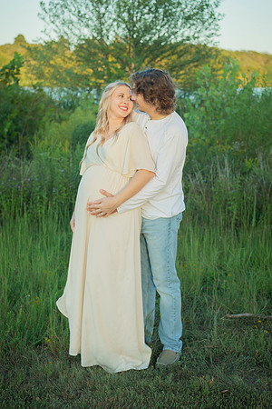 IM2_0693 Kiley Maternity
