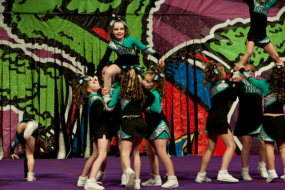 Divas5736-8
