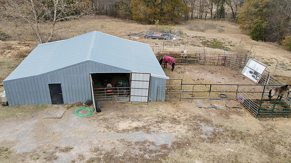 DJI_0462front of barn North
